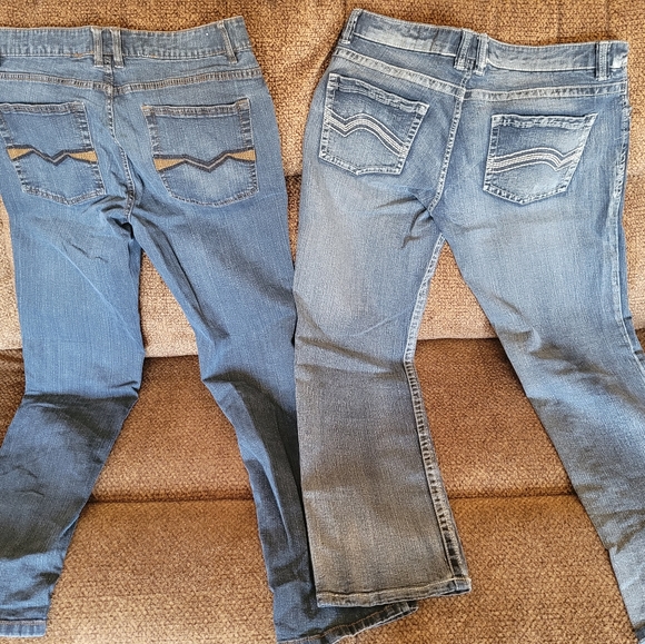 Gently used Men's jeans size 36 - Picture 3 of 3